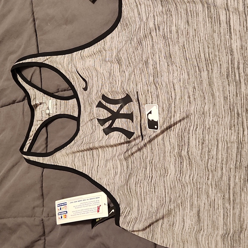 NY Yankees Dry Fit tank